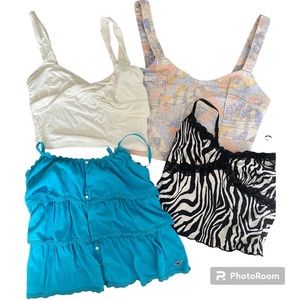 Bundle of size Medium Tanks